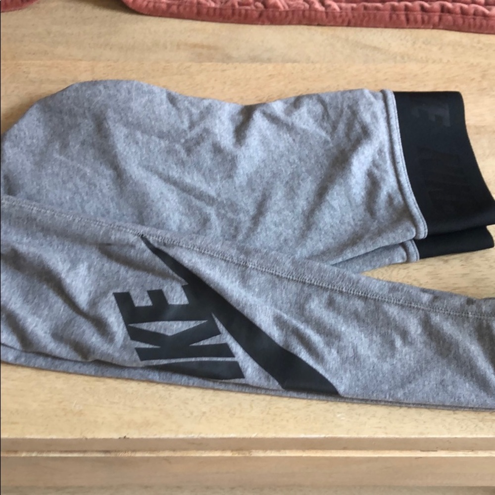 Nike leggings